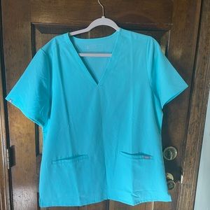 NWT fresh aqua figs XL top